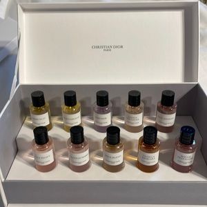 DIOR 🇫🇷 La Collection Privée Christian Dior - includes 10 iconic fragrances.